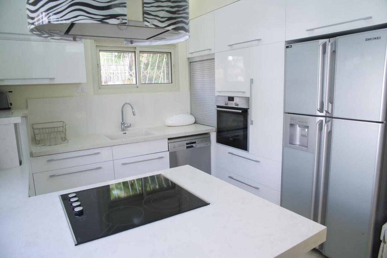 Dizengoff - Lovely Family Apartment 3 Rooms. テル・アビブ エクステリア 写真