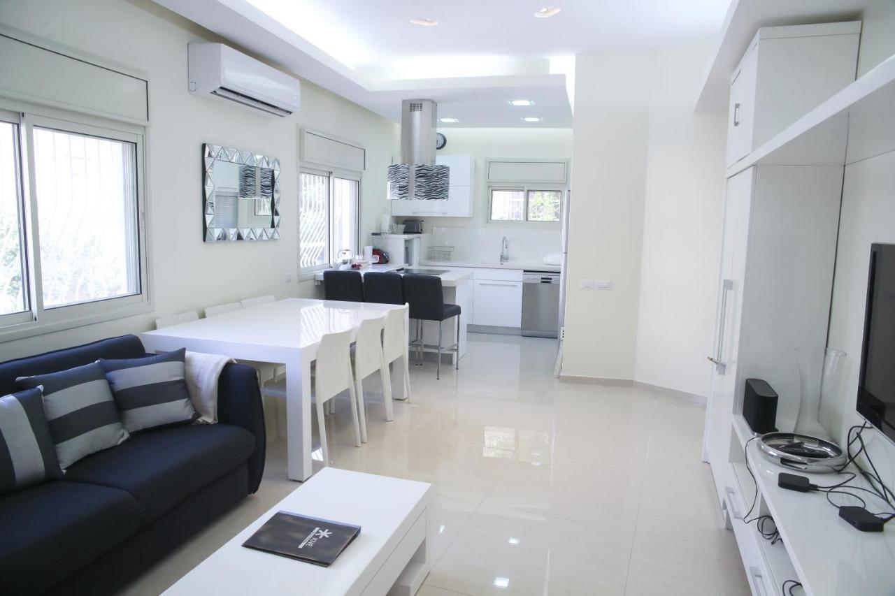 Dizengoff - Lovely Family Apartment 3 Rooms. テル・アビブ エクステリア 写真