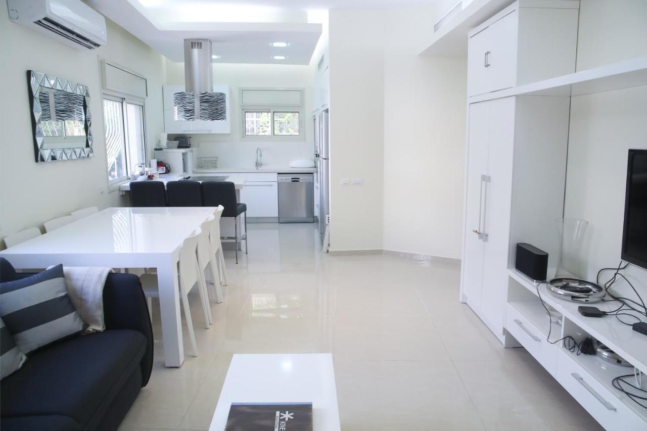Dizengoff - Lovely Family Apartment 3 Rooms. テル・アビブ エクステリア 写真
